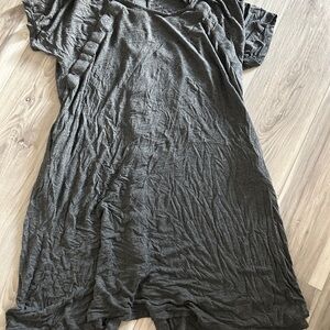 Frida Mom Labor and Delivery Gown